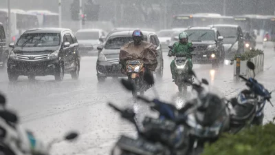 Cuaca Jakarta Hari Ini Didominasi Cerah Berawan, Hujan Ringan Guyur Sebagian Wilayah