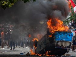 Demo Tuntut Bupati Pati Mundur Berakhir Ricuh